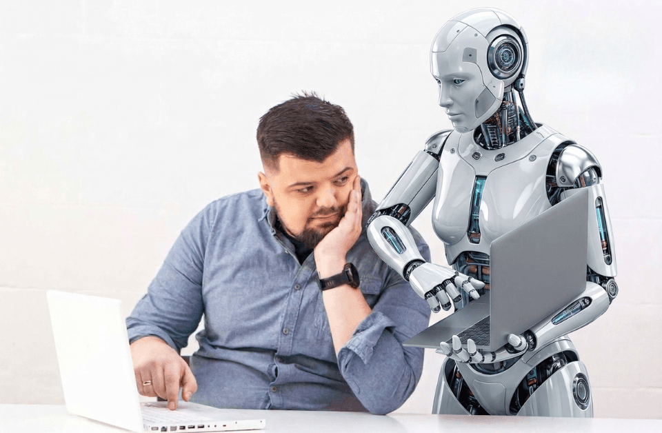 Robot prezentujący rozwiązania automatyzacji AI